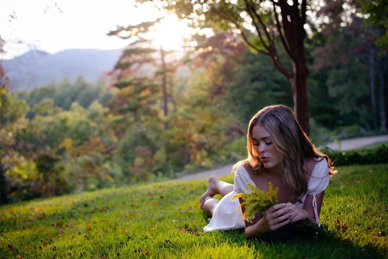 Asheville, NC senior portrait photographer